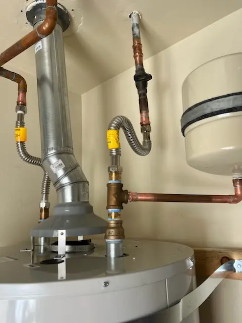 Water heater installation and plumbing repair in Lake Thomas